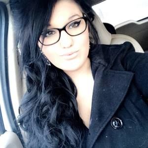 Meet your Posher, Macy